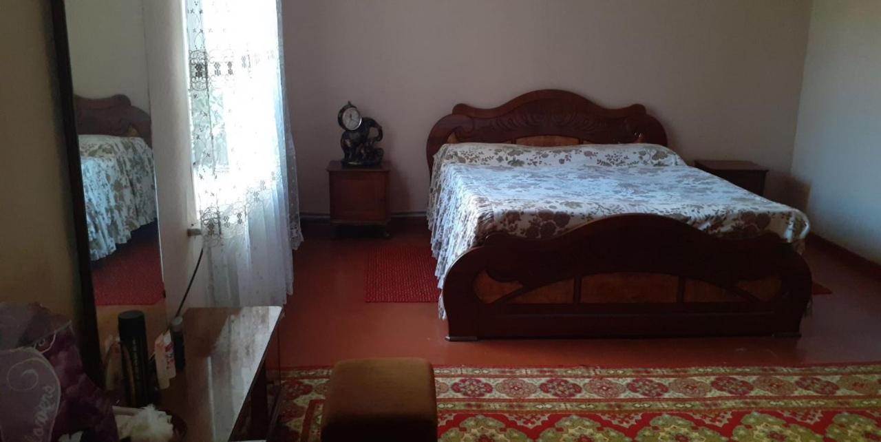 Guest House Otilia Гюмри Екстериор снимка